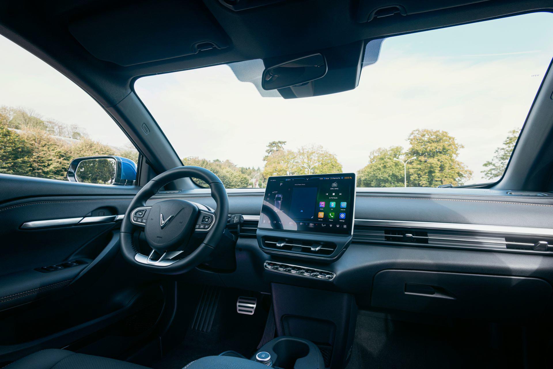 Nghỉ lễ tiết kiệm chi phí, “xông xênh” trải nghiệm nhờ VinFast VF 6 - 2