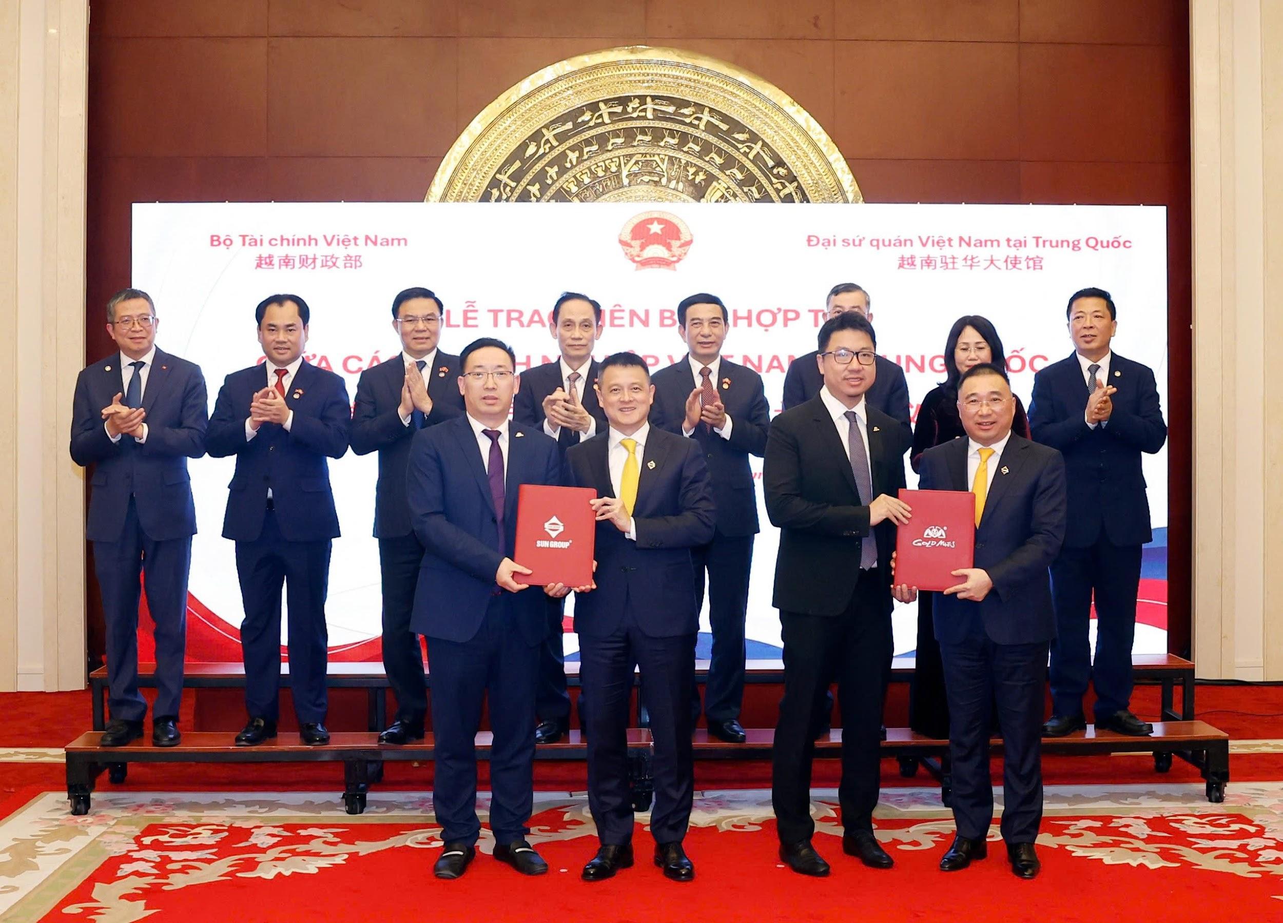 Sun Group ký biên bản ghi nhớ trị giá 2,3 tỷ USD hợp tác với “ông lớn” thiết kế nội thất của Trung Quốc - 1