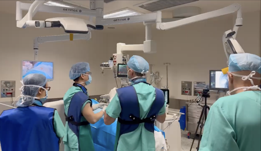 FV triển khai kỹ thuật gỡ dính ống sống bằng RCE Catheter: Bước ngoặt trong điều trị đau mạn tính sau phẫu thuật - 1