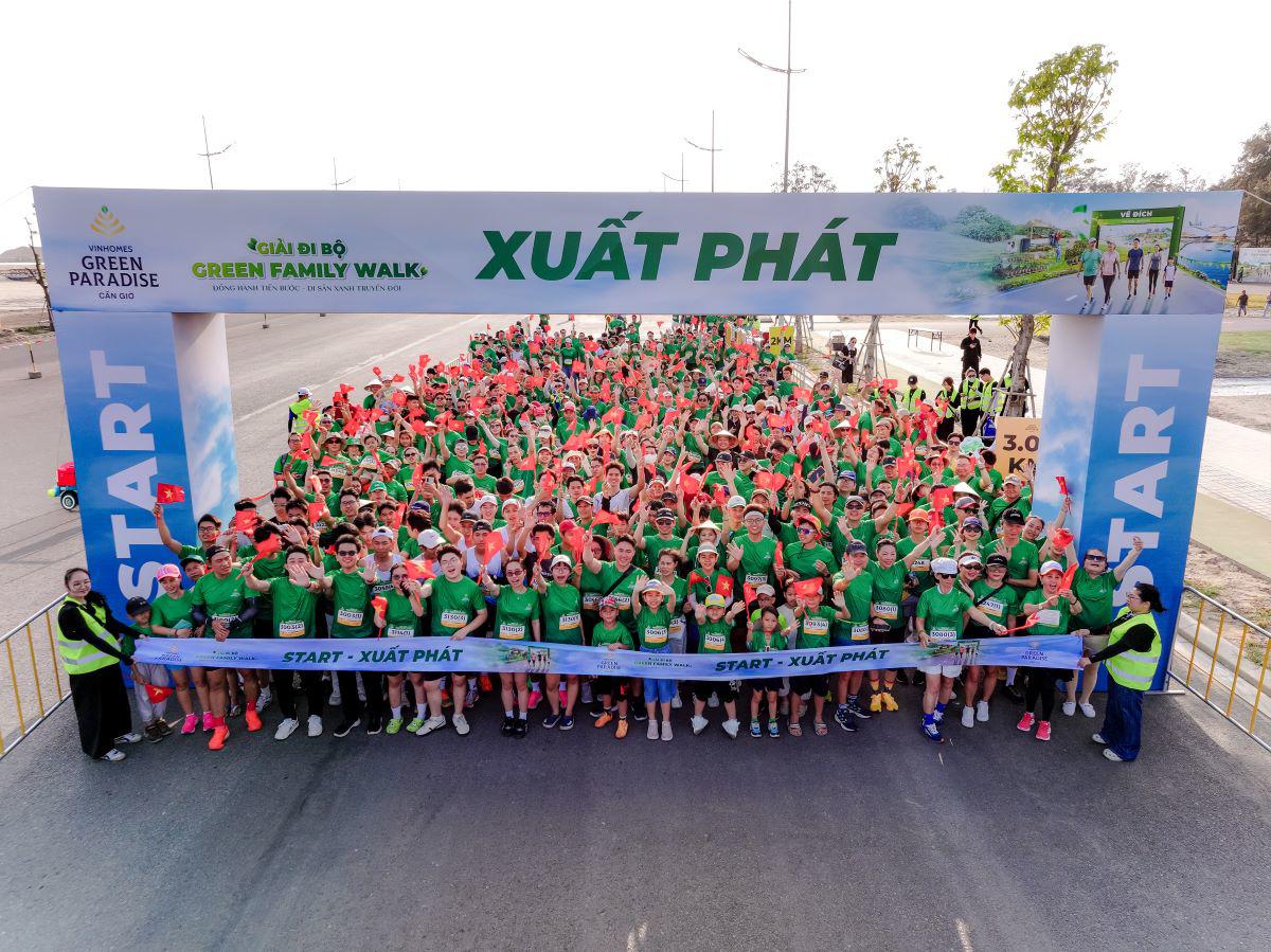 Hơn 1.000 người “nhuộm xanh” Cần Giờ, háo hức trải nghiệm và “săn” cơ hội sở hữu Vinhomes Green Paradise - 1