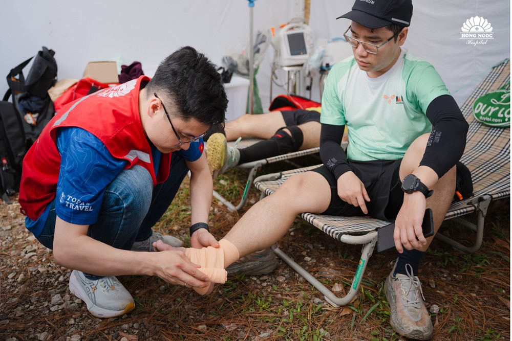 BVĐK Hồng Ngọc bảo trợ y tế toàn diện cho giải chạy Hanoi Mountain Trail - 1