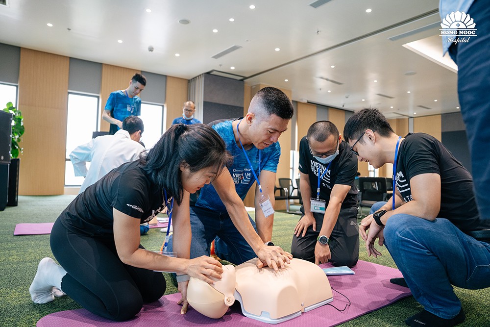 BVĐK Hồng Ngọc bảo trợ y tế toàn diện cho giải chạy Hanoi Mountain Trail - 3