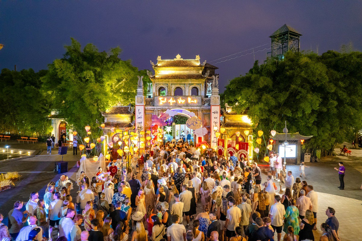 Phú Quốc United Center: Từ “tâm điểm không ngủ” đến “vũ trụ lễ hội” bùng nổ - 2