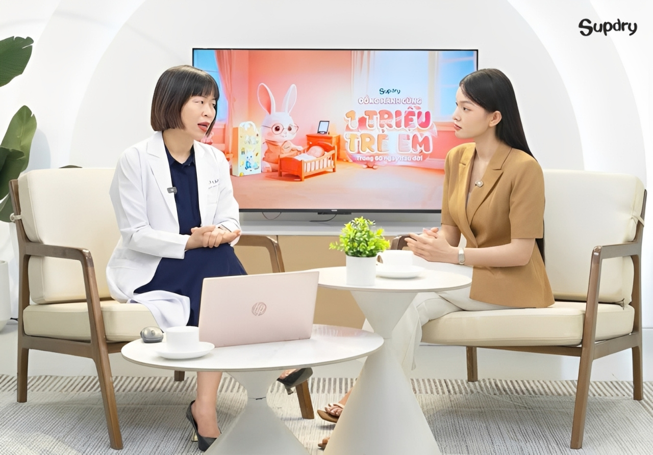 Vì sao con bú no vẫn thức giấc đêm? - 1