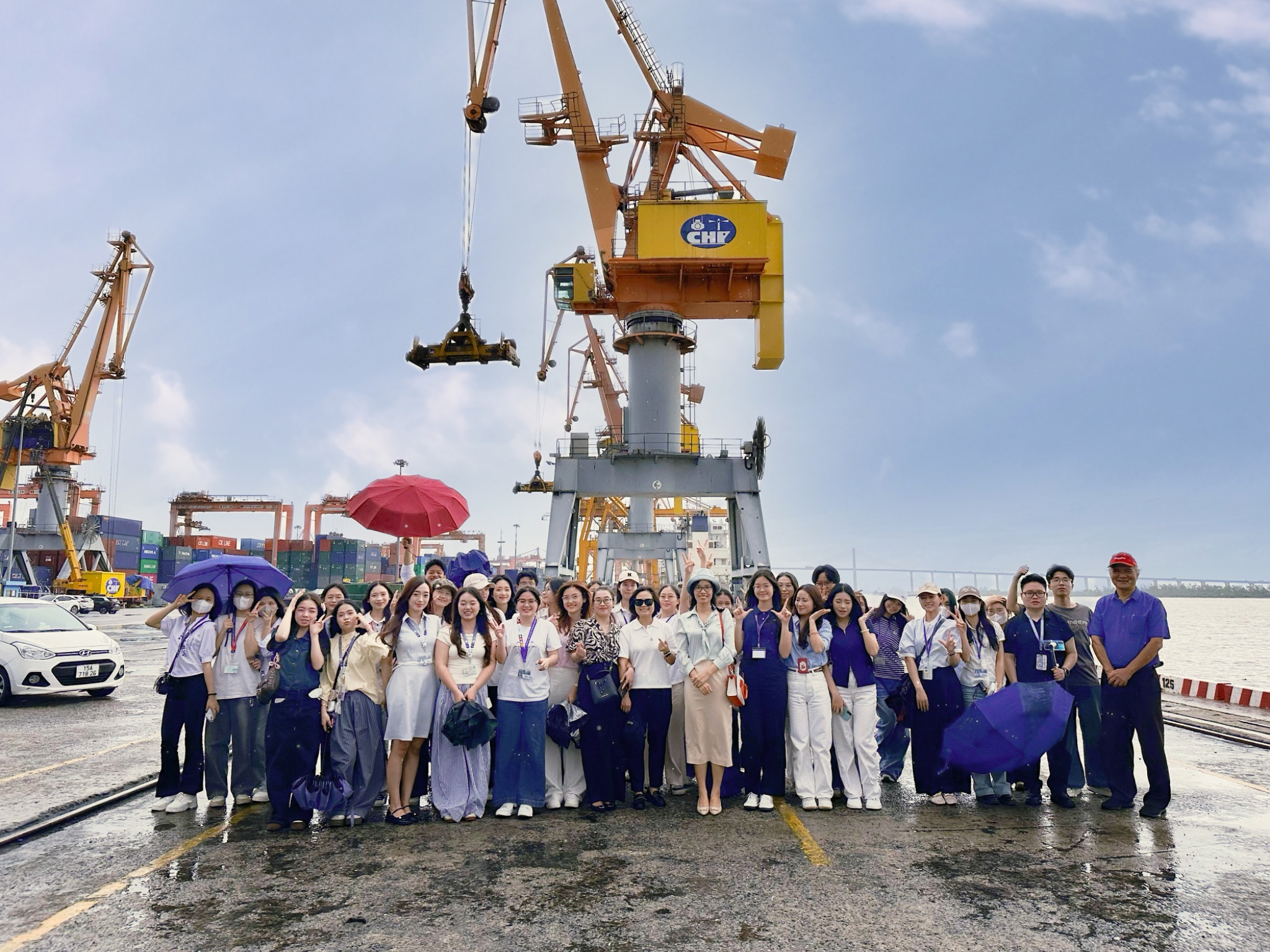 Học nhanh, dễ có việc, môi trường rộng mở: vì sao Logistics ngày càng được phụ huynh quan tâm? - 2