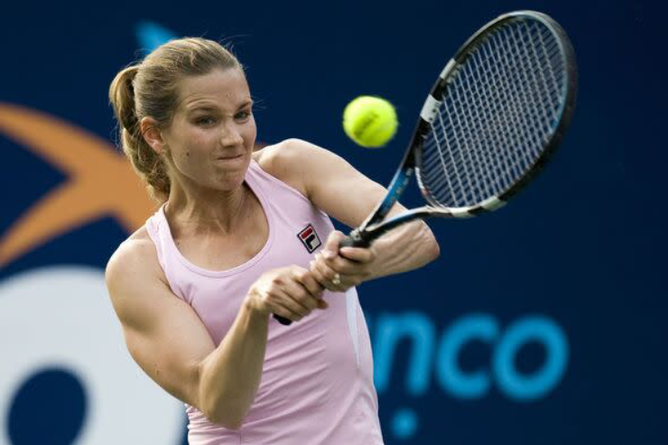 Mỹ nhân tennis khoe ảnh "không mặc gì", mừng ngày ly hôn chồng thứ hai - 2