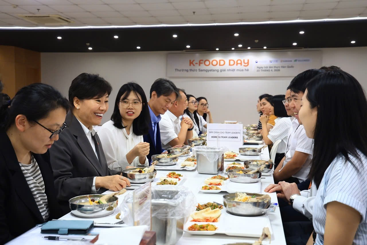 aT Center Asean hợp tác với Ourhome Vietnam quảng bá sức hấp dẫn của K-Food tại Việt Nam - 1