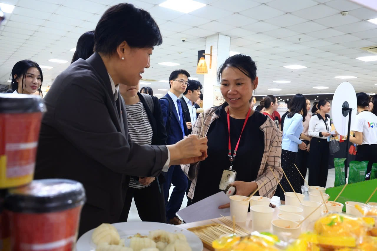 aT Center Asean hợp tác với Ourhome Vietnam quảng bá sức hấp dẫn của K-Food tại Việt Nam - 3