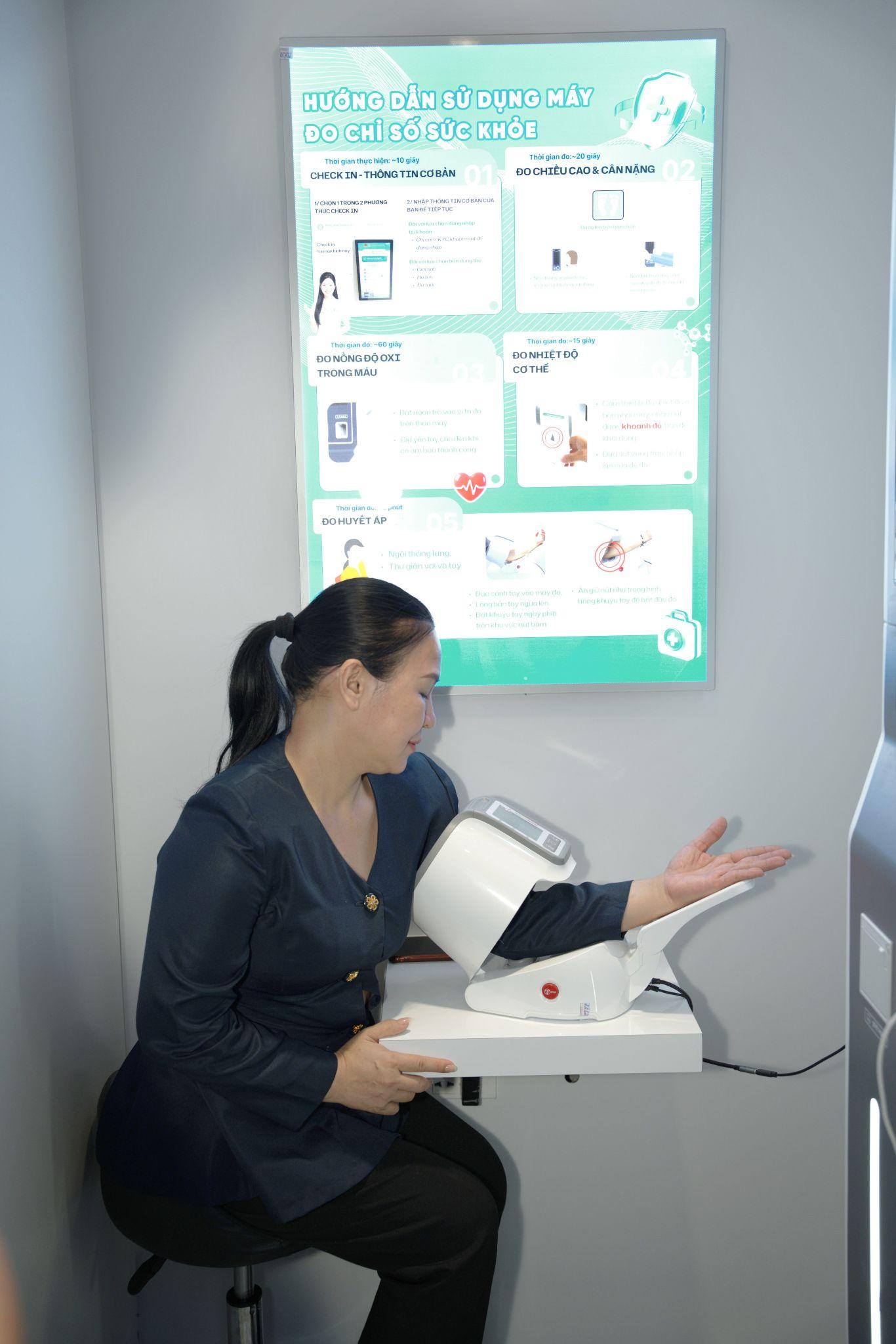 Ngay từ bây giờ, người dân TPHCM đã có thể dễ dàng sử dụng dịch vụ y tế an toàn, minh bạch, tiện lợi ngay tại Trạm Công dân số của thành phố - 6