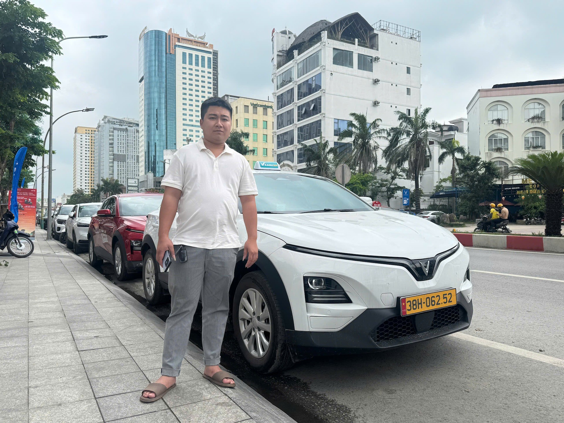 Đây là lý do cả khách cá nhân và tài xế dịch vụ ở Nghệ An đều “ưng” VinFast VF 6 - 3