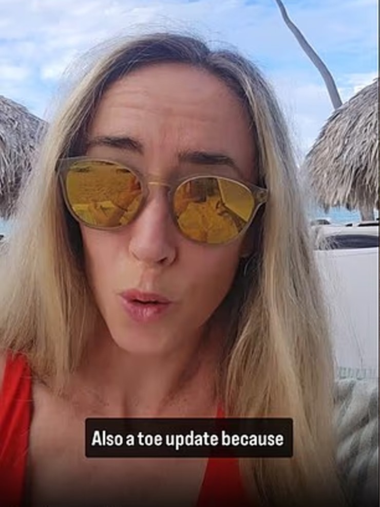 Người đẹp chạy 42km với “chân như bị xé toạc” ở London Marathon - 4