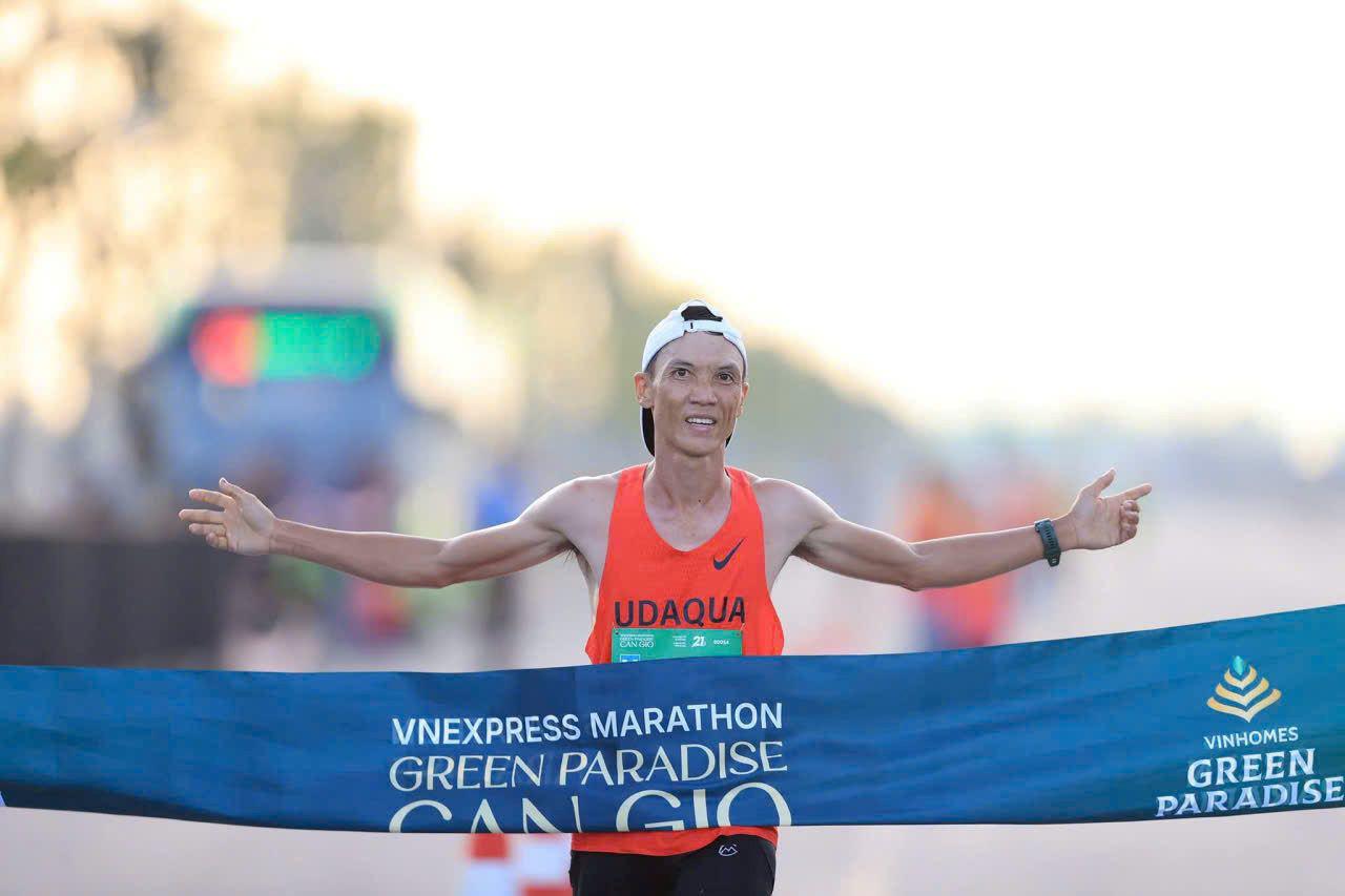 Hoàn thành VnExpress Marathon tại Cần Giờ, runner quyết mua Vinhomes Green Paradise để khoẻ hơn mỗi ngày - 3