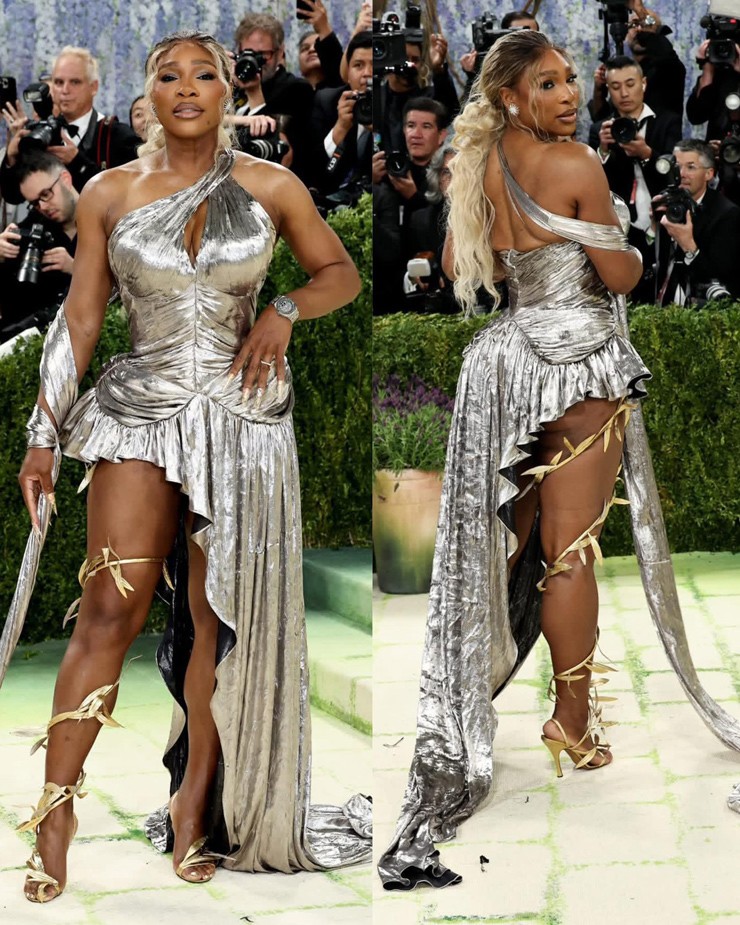 Serena Williams diện đồ táo bạo, khoe trọn "vòng 3" gợi cảm ở tuổi 44 - 1