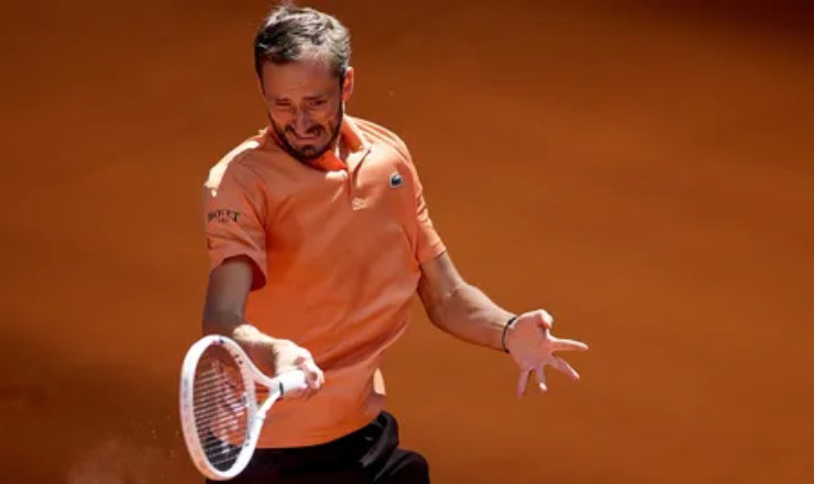 Tennis đỉnh cao Rome Open: Sinner chờ phá kỷ lục Federer, Osaka đấu “ác mộng” Swiatek - 2
