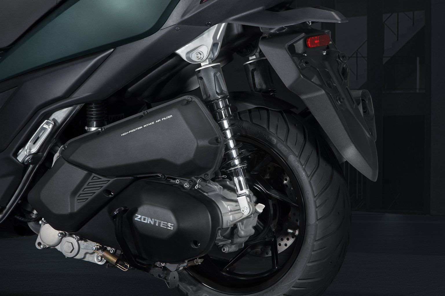 Xe ga 150cc mới giá 62 triệu đồng thiết kế thể thao, nhiều tính năng xịn như xe cao cấp - 5
