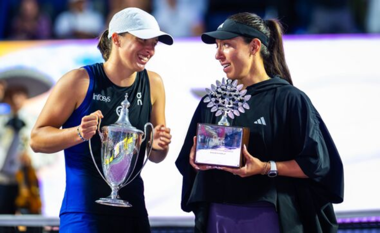 Tennis đỉnh cao Rome Open: “Tiểu Nadal” Jodar đấu hiện tượng Ý, Swiatek đại chiến Pegula - 2