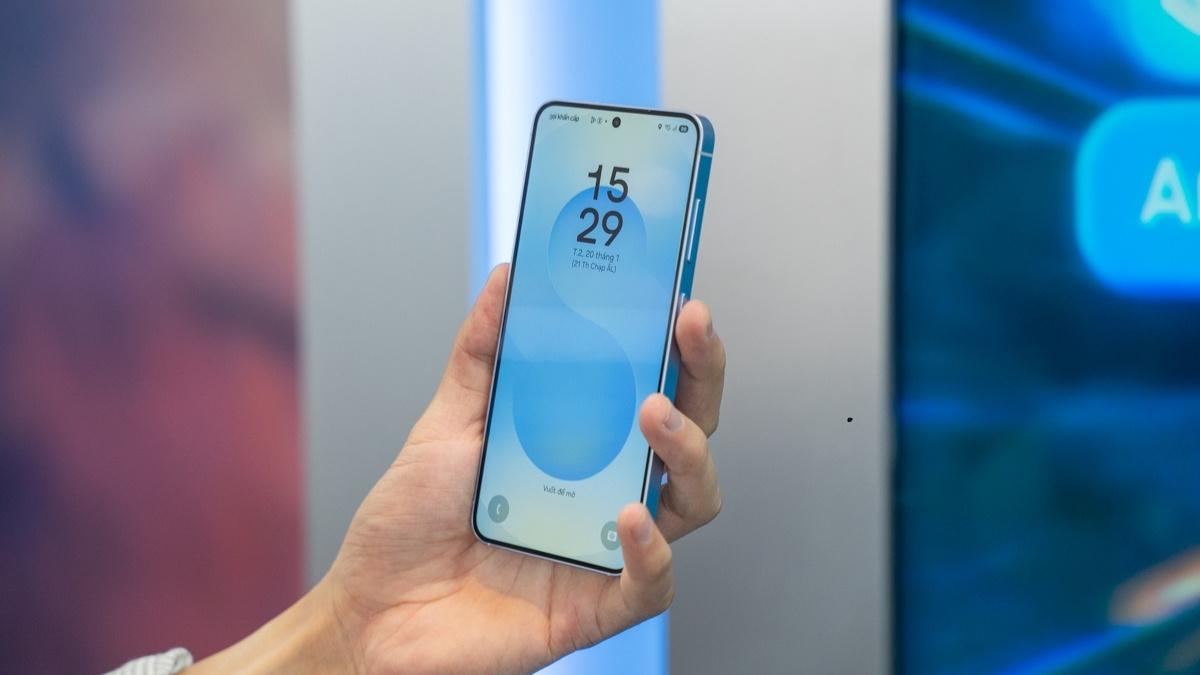 S25 Edge và S25: Màn hình cong hay phẳng mới là chân ái? - 3
