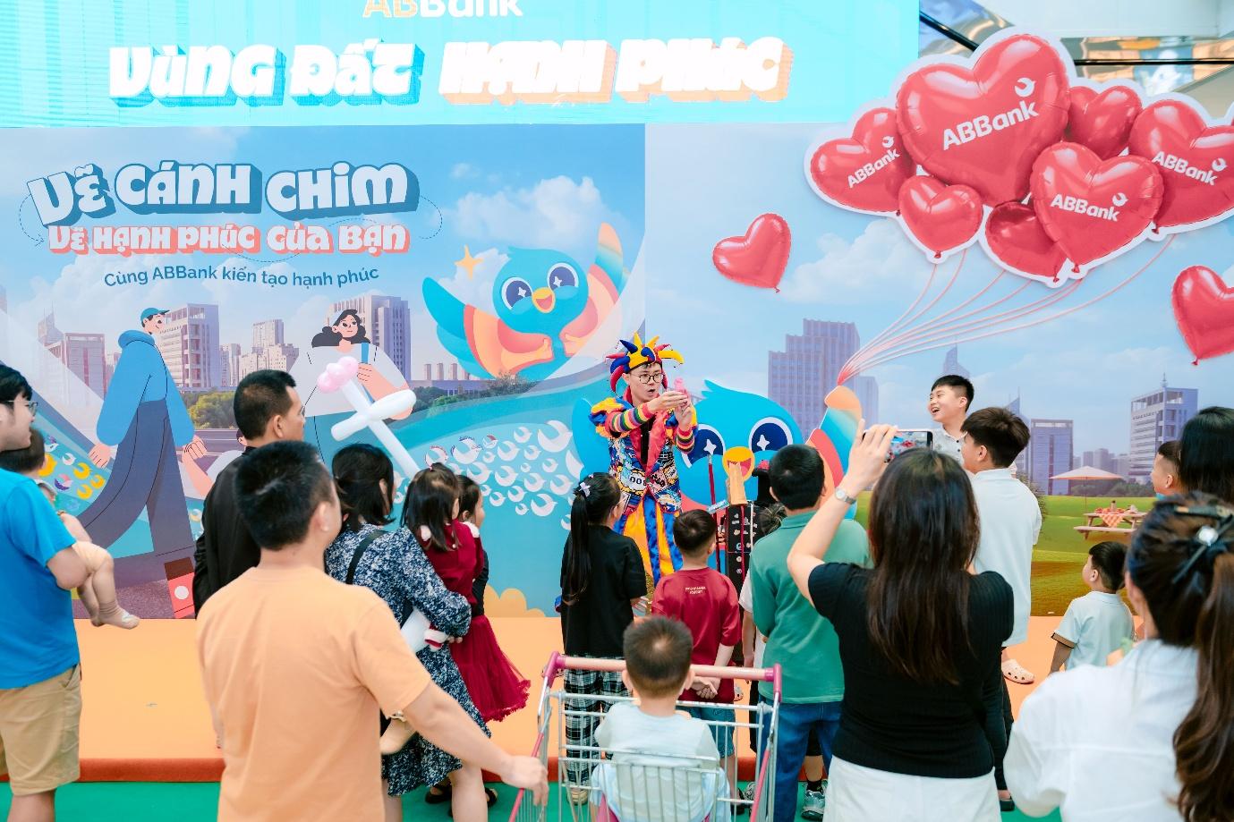ABBank 33 năm – Hành trình Triệu dấu ấn hạnh phúc - 4