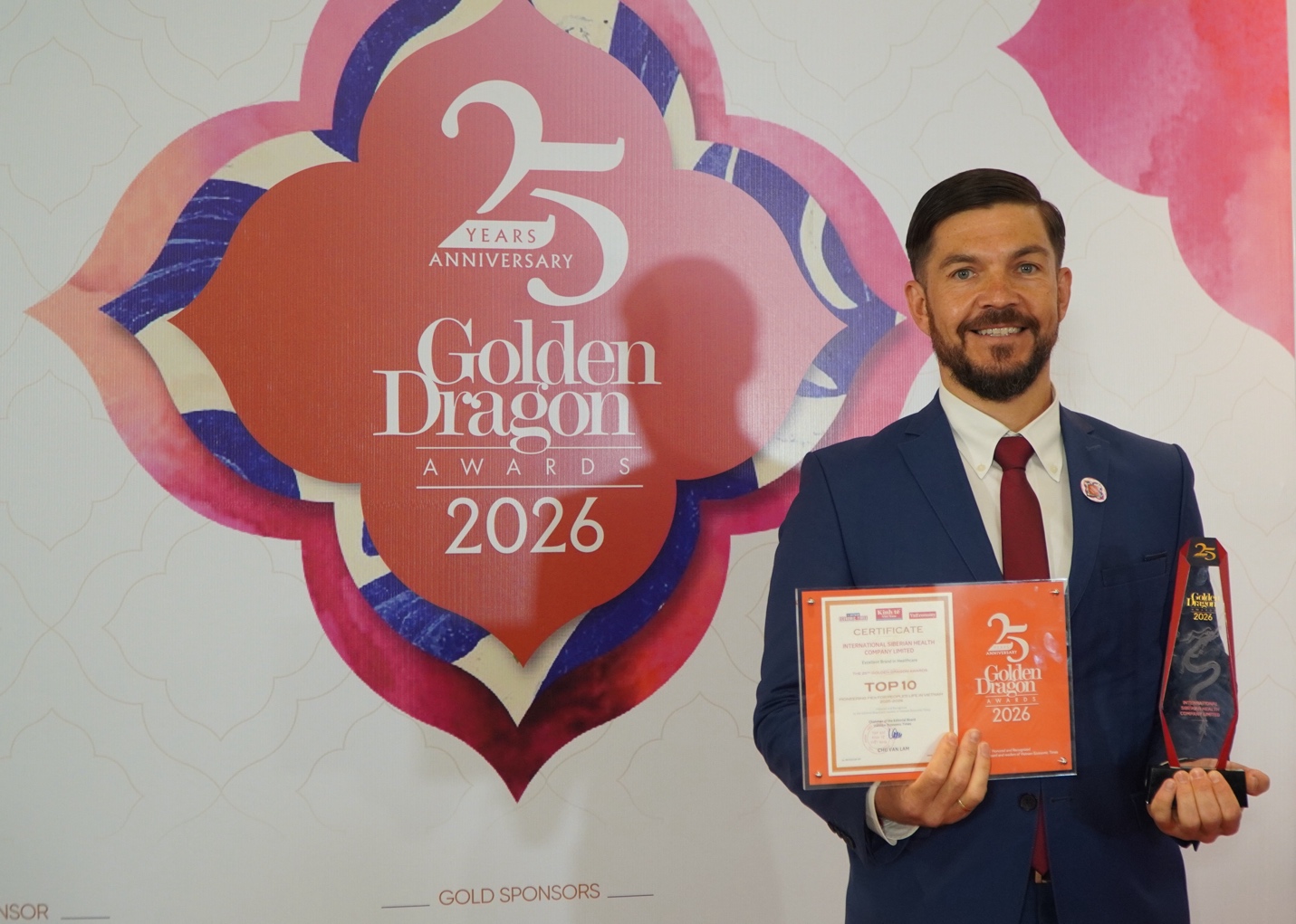 Công ty Siberian Health Quốc tế tiếp tục được vinh danh tại Lễ trao giải Rồng Vàng 2026 - 2