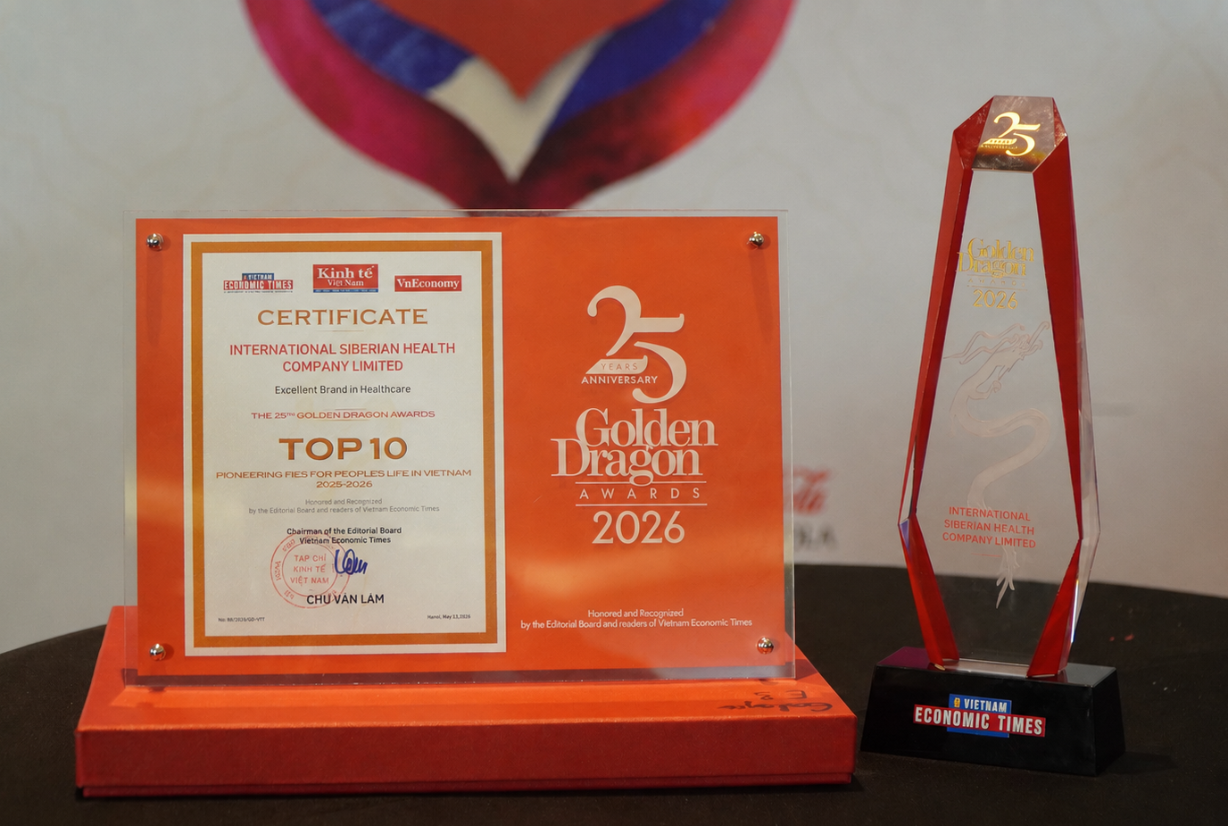 Công ty Siberian Health Quốc tế tiếp tục được vinh danh tại Lễ trao giải Rồng Vàng 2026 - 1