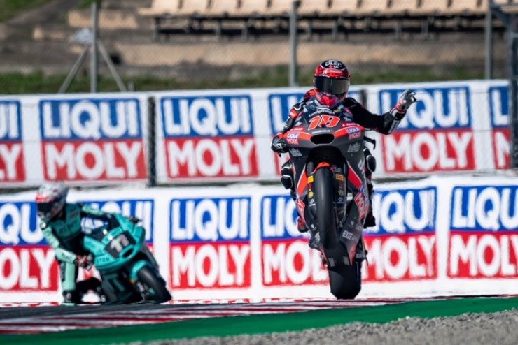 Đua xe MotoGP, Catalan GP: 2 vụ tai nạn kinh hoàng cùng màn trở lại P1 đầy cảm xúc tại Barcelona-Catalunya - 3