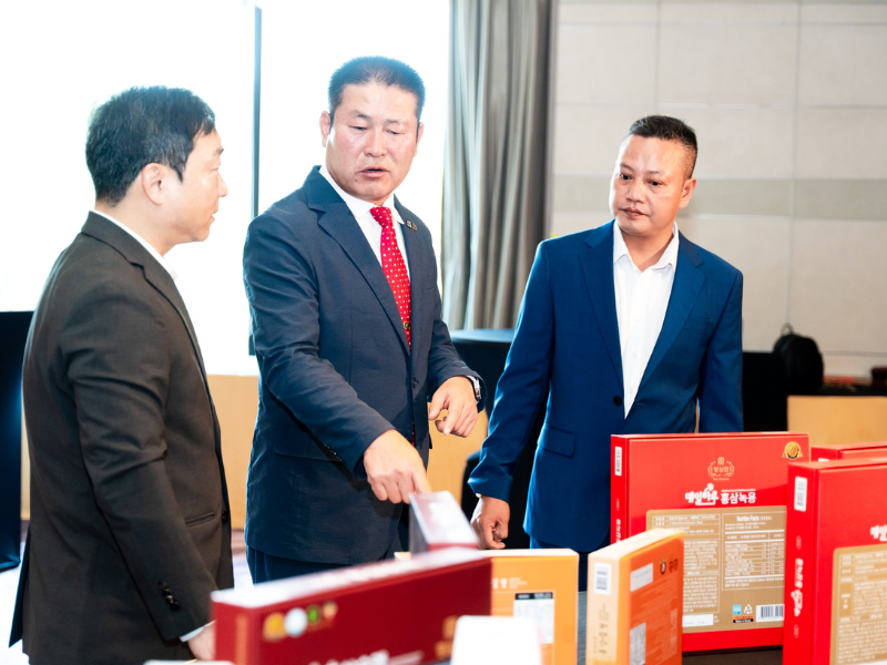 Giới văn phòng chuộng "sống mộc" - Ưu tiên các sản phẩm chăm sóc sức khỏe từ tự nhiên, không hóa chất - 1