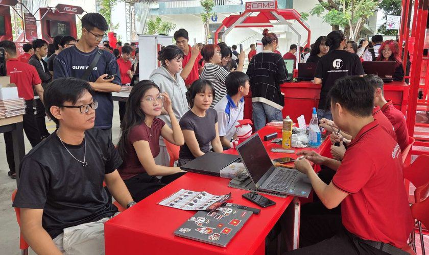 Trải nghiệm Campus Tour Điện Thoại Vui tại các trường đại học 2026 - 2