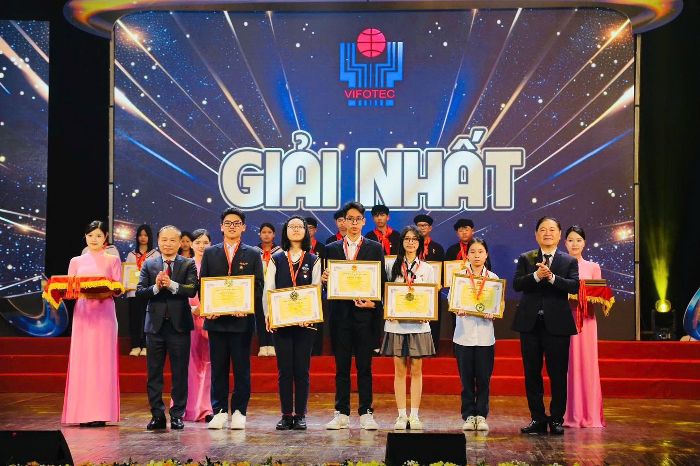 Khi A.I có thể trả lời mọi thứ, học sinh cần học gì để không bị thay thế? - 2