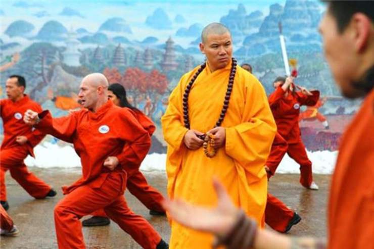 Võ sư thực chiến số 1 Thiếu Lâm: 51 tuổi, đấm bay cao thủ như phim chưởng - 4
