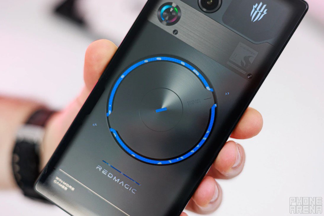 Không phải iPhone hay Galaxy, đây là chiếc smartphone mạnh nhất - 5