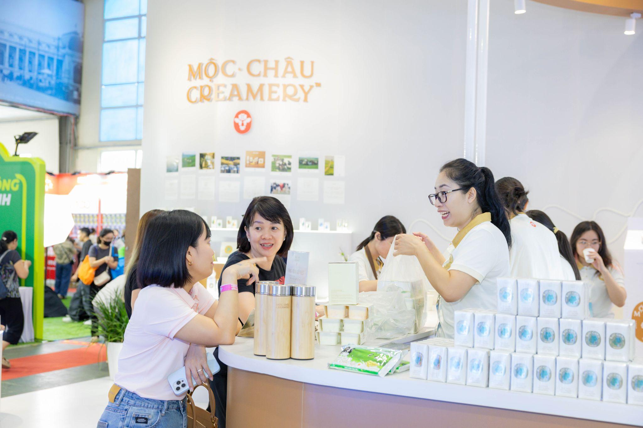Hành trình trải nghiệm đa giác quan tại gian hàng Mộc Châu Creamery: Khi di sản gần 7 thập kỷ chuyển mình - 1