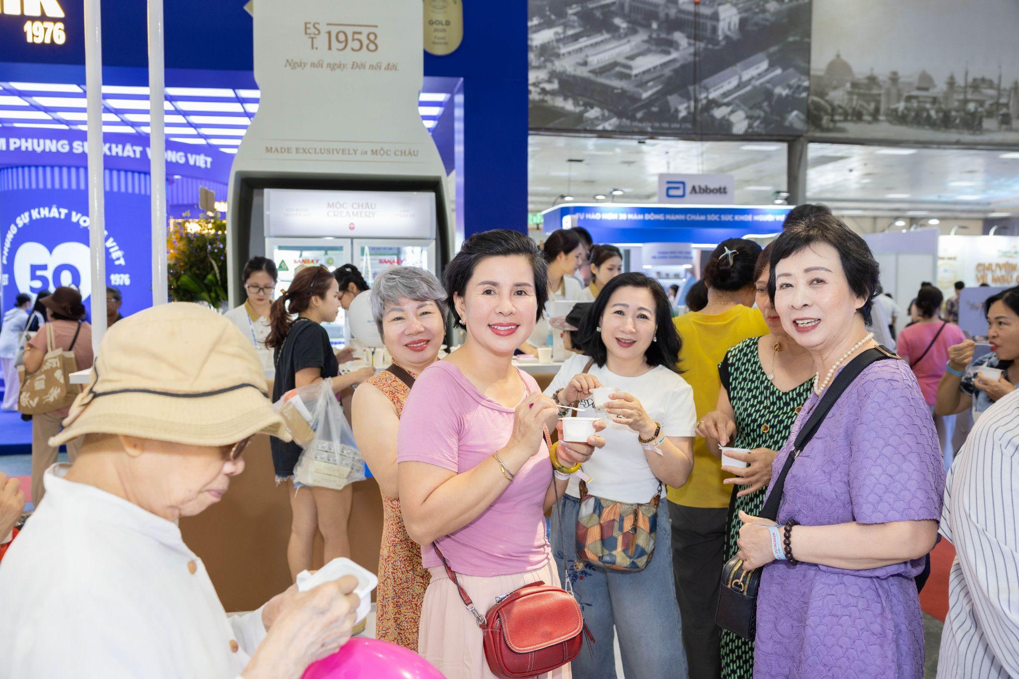 Hành trình trải nghiệm đa giác quan tại gian hàng Mộc Châu Creamery: Khi di sản gần 7 thập kỷ chuyển mình - 2