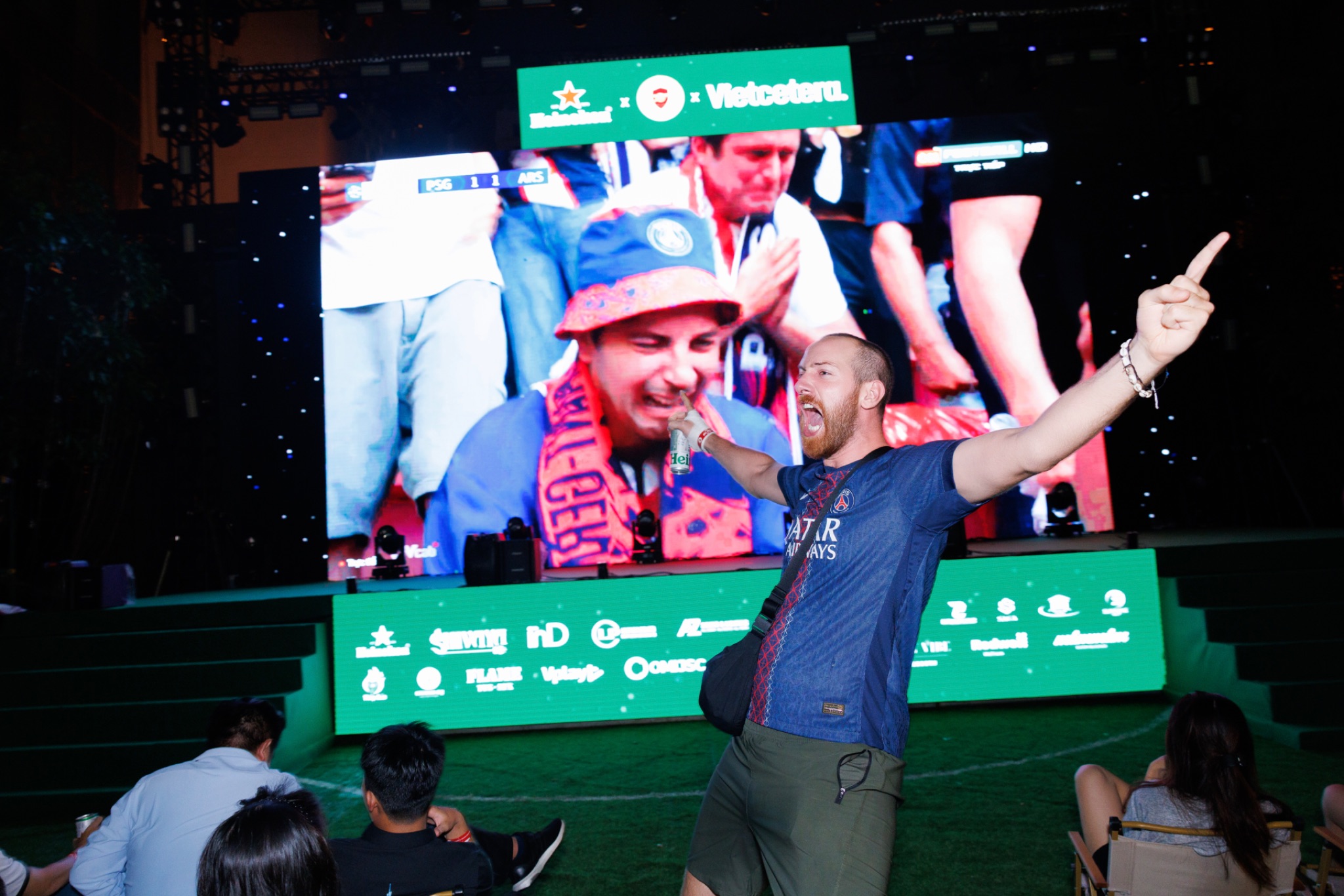 Heineken FanStation bùng nổ kết nối trong đêm PSG giữ ngôi vương trước Arsenal - 5