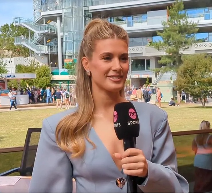 Sững sờ Wimbledon 2026: "Chị đại" Serena và mỹ nhân Bouchard cùng trở lại - 3