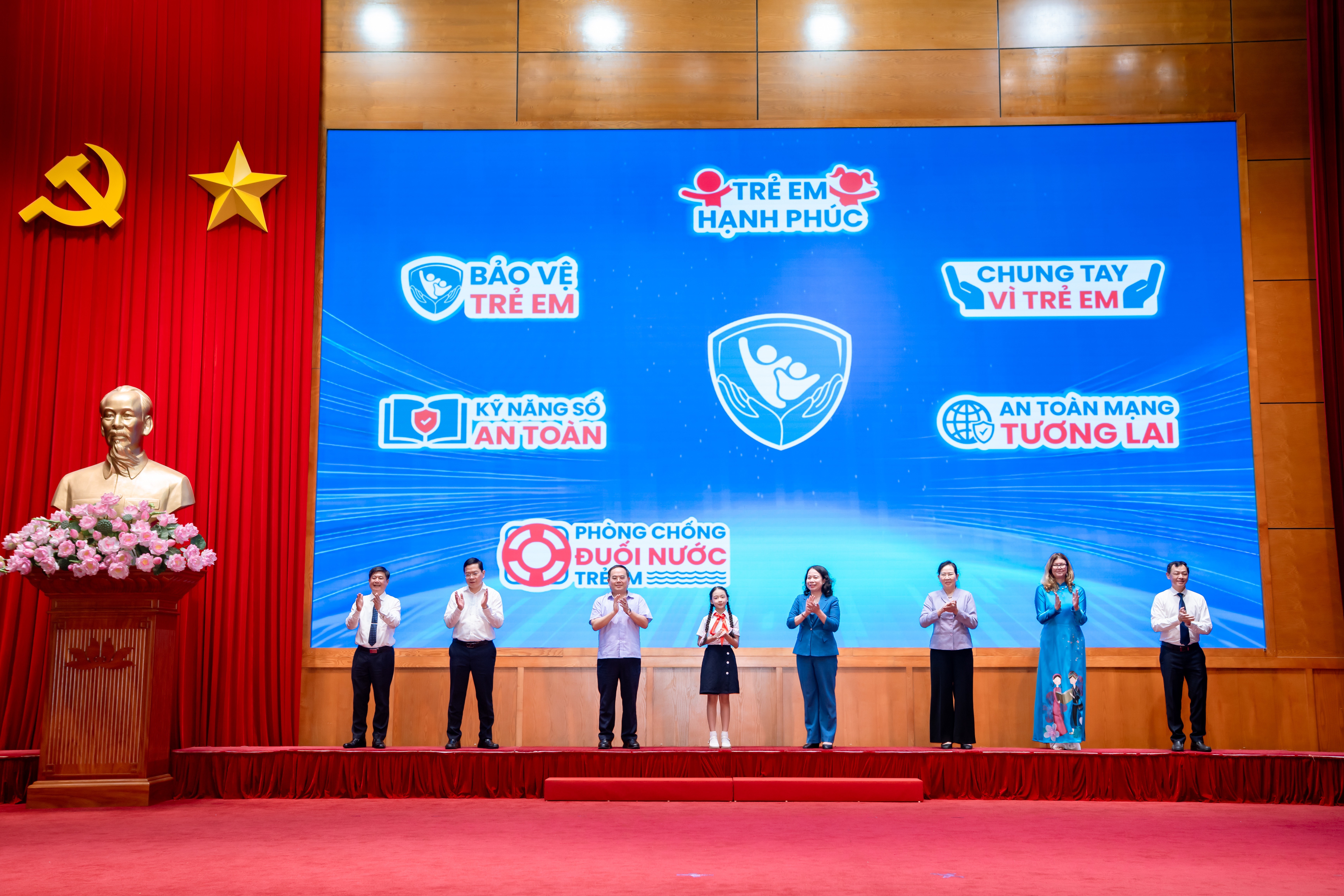 Khởi động Quỹ sữa Vươn cao Việt Nam 2026, Vinamilk hướng tới môi trường phát triển toàn diện cho trẻ nhỏ - 3