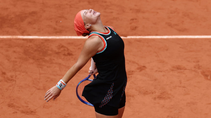 Sabalenka đòi bỏ tennis vì cú sốc Roland Garros: "Hố đen tâm lý" nuốt chửng tham vọng - 2