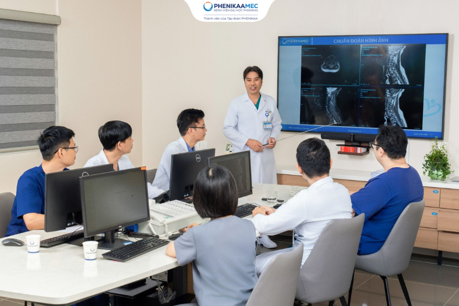Sau cánh cửa cấp cứu: Người âm thầm níu giữ sự sống mong manh - 3