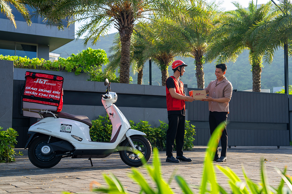 Về quê nghỉ hè, sinh viên "săn" thêm ưu đãi gửi hàng - 3