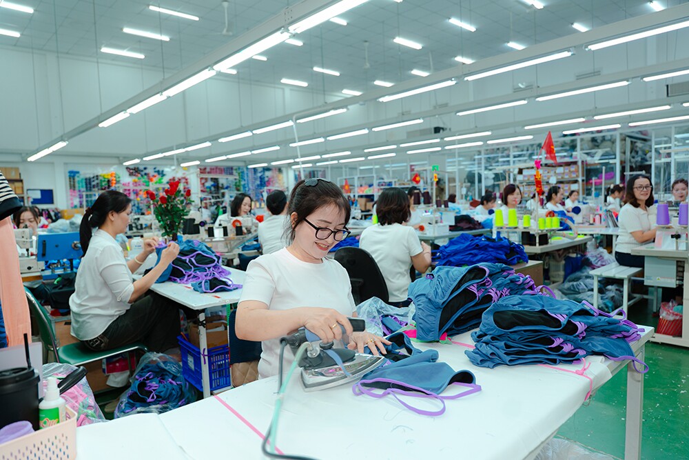 Đồ Bơi Xuân Thu 'thay áo mới' sau 50 năm: Khát vọng trẻ hóa một biểu tượng Việt - 3