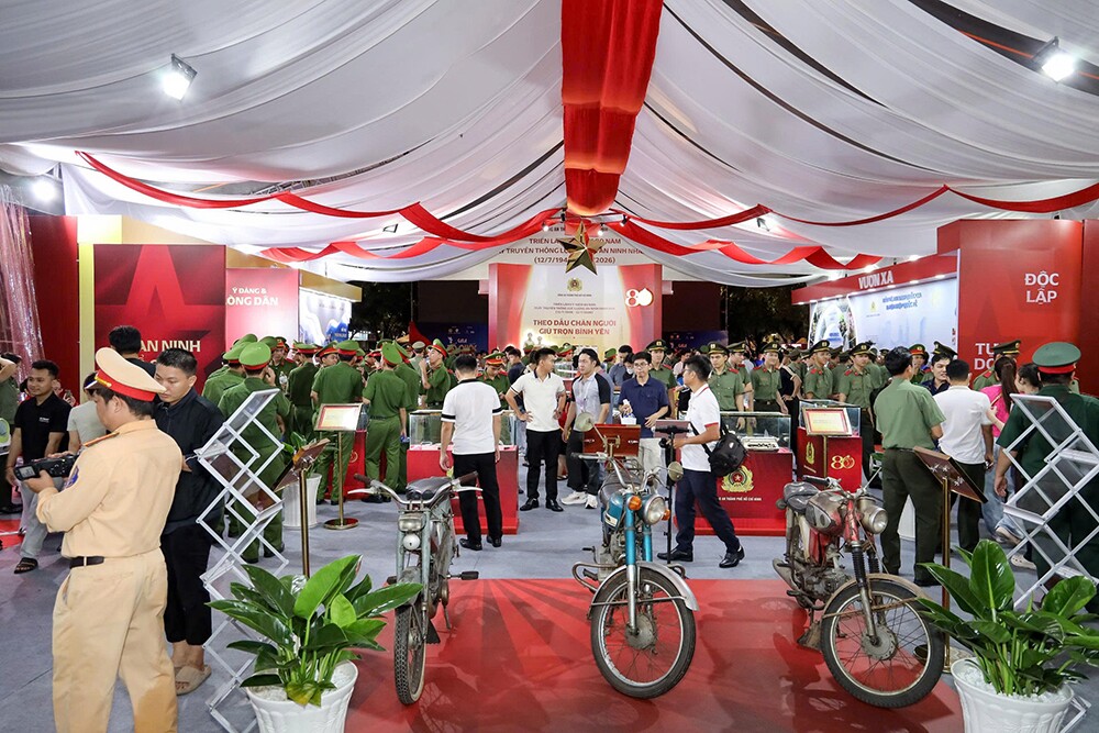 Vinamilk mang đến những trạm tiếp năng lượng giữa Gala “Tổ quốc bình yên” - 2