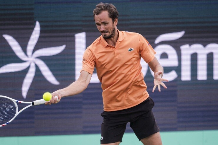 Nóng rực tennis ATP, WTA: Medvedev thể hiện đẳng cấp, Learner Tien - Zverev dừng bước - 1