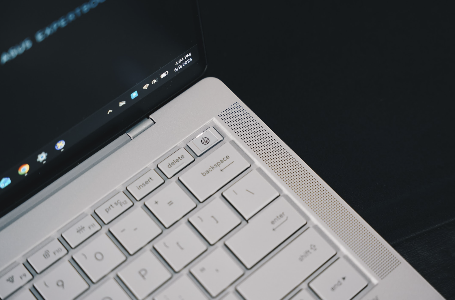 Chi 100 triệu đồng cho một chiếc laptop: Các CEO công nghệ đang tìm kiếm giá trị gì? - 5