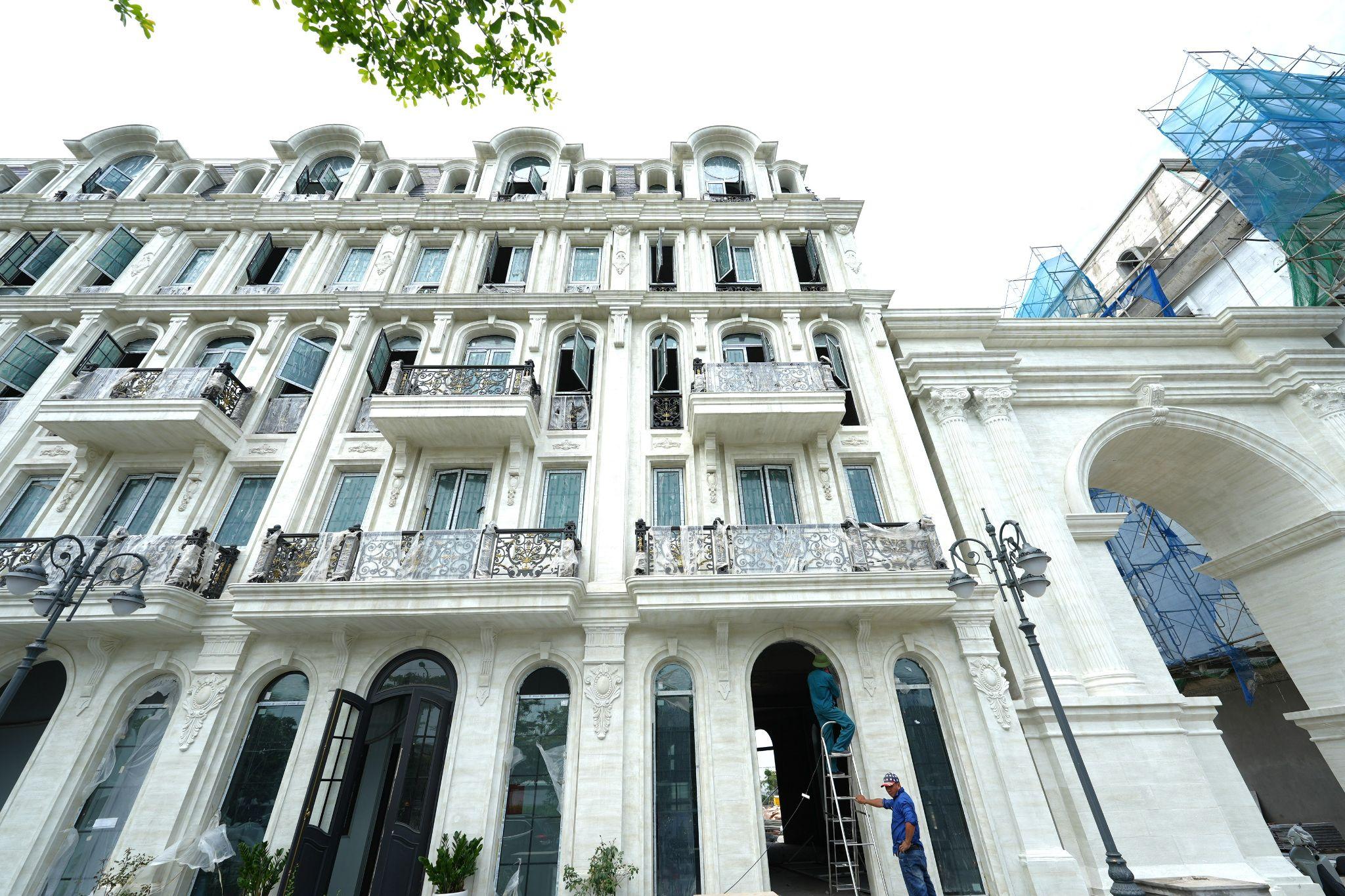 Crown Grand Mansion: Bộ sưu tập dinh thự và shopvillas đón đầu tiềm năng thương mại tại Tây Hồ Tây - 5