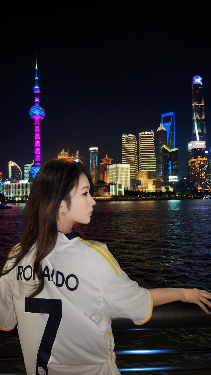 Hot girl Việt đập tan chỉ trích Ronaldo "hết thời", tin Bồ Đào Nha hạ Uzbekistan 3-0 - 1
