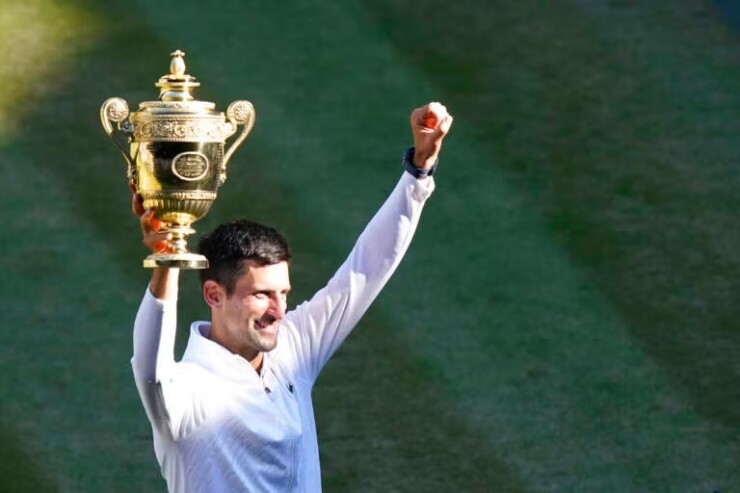 Lời nguyền sân cỏ và canh bạc vĩ đại: Djokovic chinh phục Wimbledon ở tuổi 39 - 1
