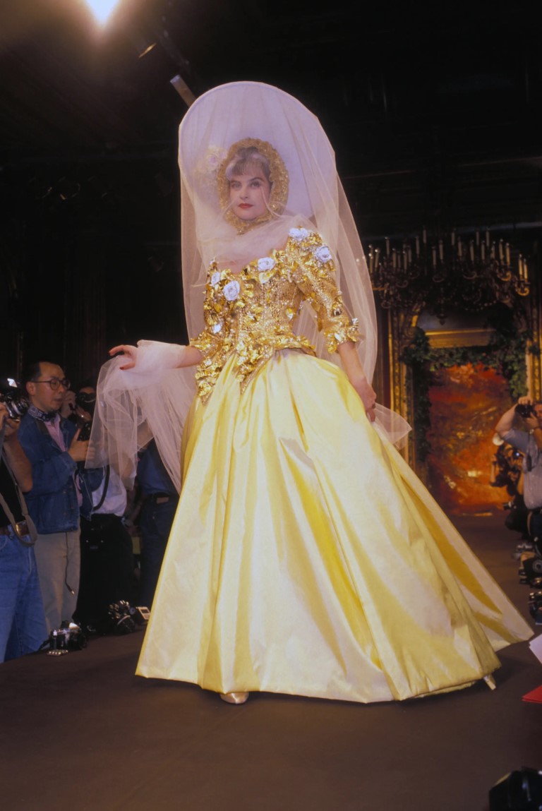 Finale Bride, chiếc váy cưới hoàn hảo của mọi show diễn - 1