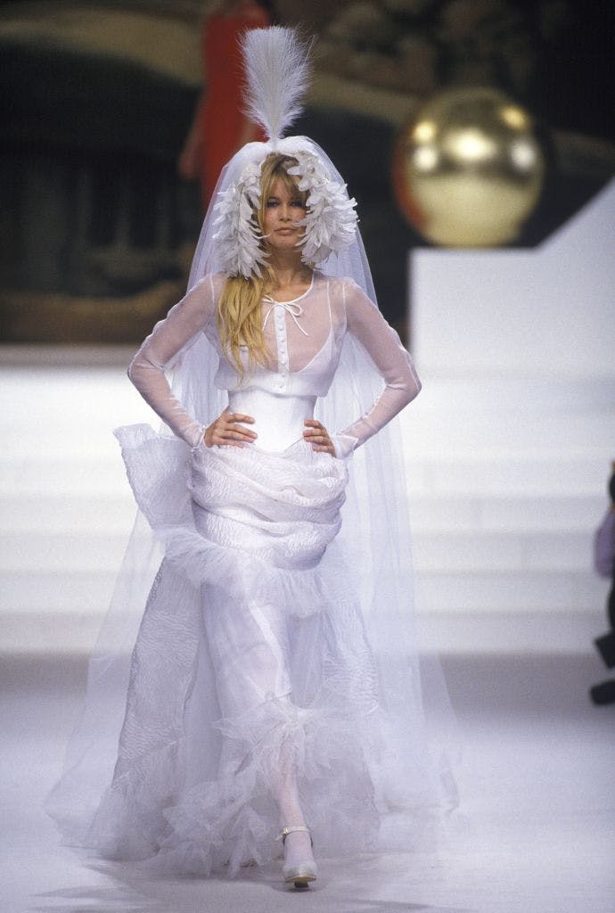 Finale Bride, chiếc váy cưới hoàn hảo của mọi show diễn - 5