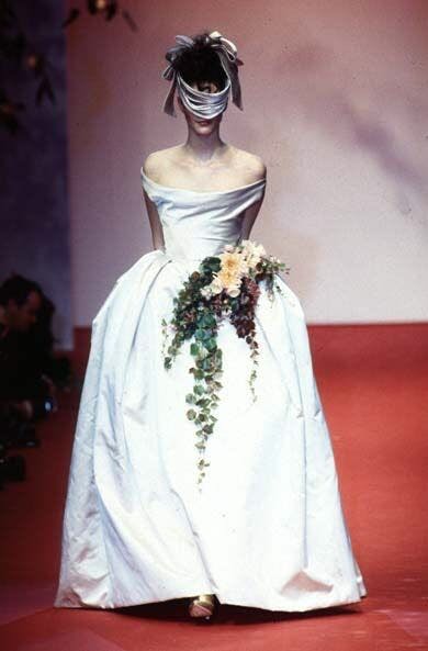 Finale Bride, chiếc váy cưới hoàn hảo của mọi show diễn - 7