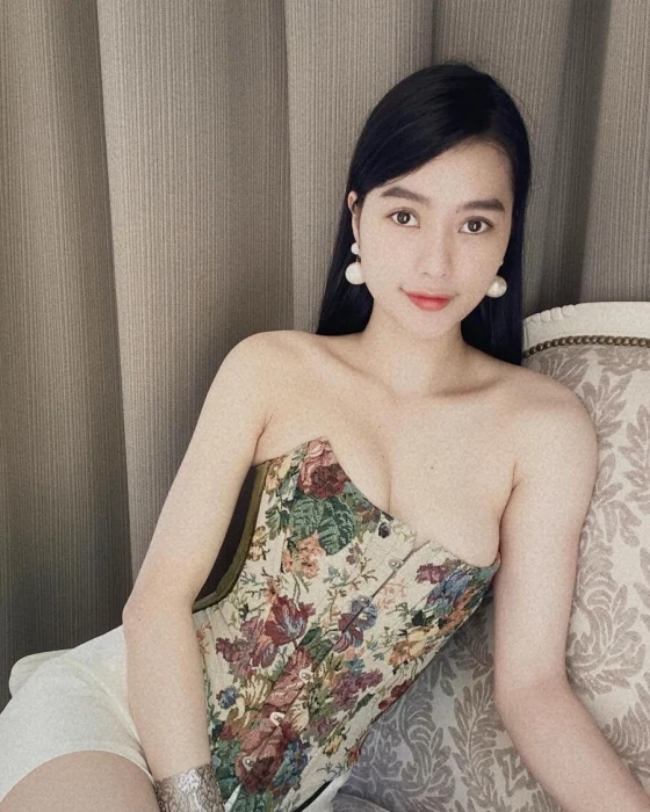 Người đẹp Hà thành có điểm hình thể đẹp vượt chuẩn hoa hậu, chân dài ấn tượng - 1