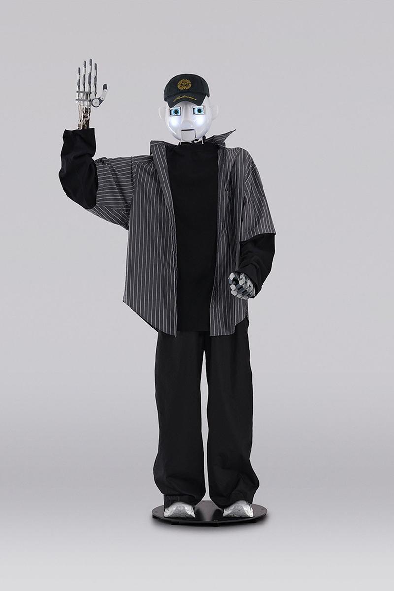 Balenciaga sử dụng người mẫu robot trong bộ sưu tập đặc biệt - 1
